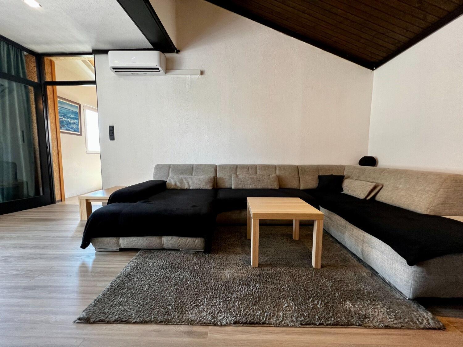 Apartment Denis - Great Location & Large Terrace Makarska Kültér fotó